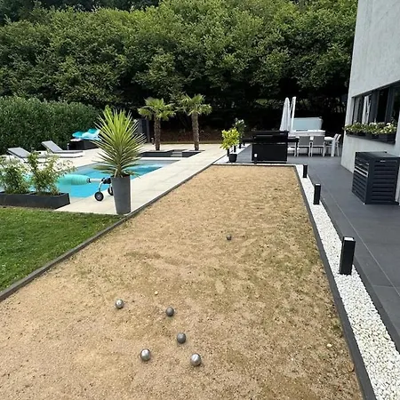 别墅 Baloo Avec Piscine Et Jacuzzi *